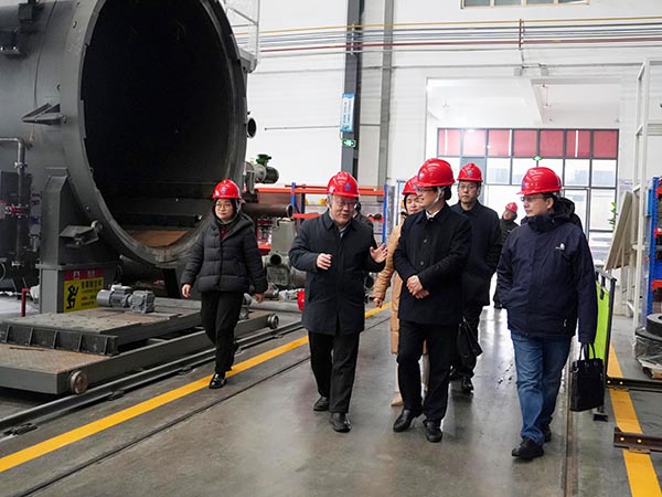 省工信厅副厅长欧阳晓风一行莅临AG恒峰科技调研 (1).JPG